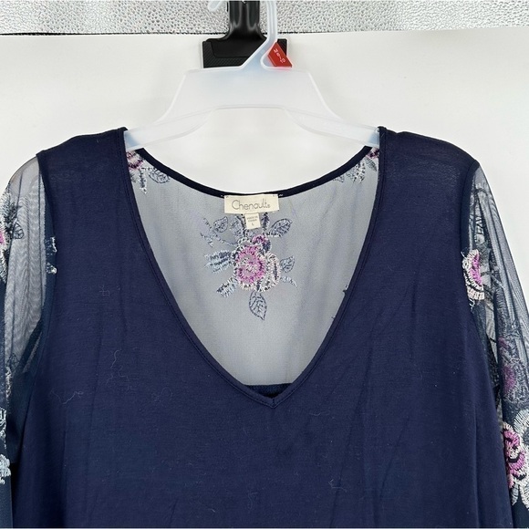 CHENAULT Women’s Navy Blue Top With Floral Embroidered Sheer Sleeves Size Large - Picture 2 of 8